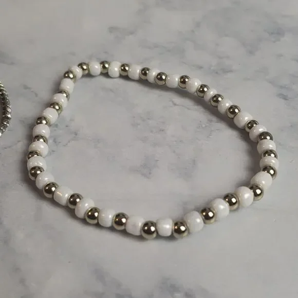 3 Bracelets - Picture 4 of 5